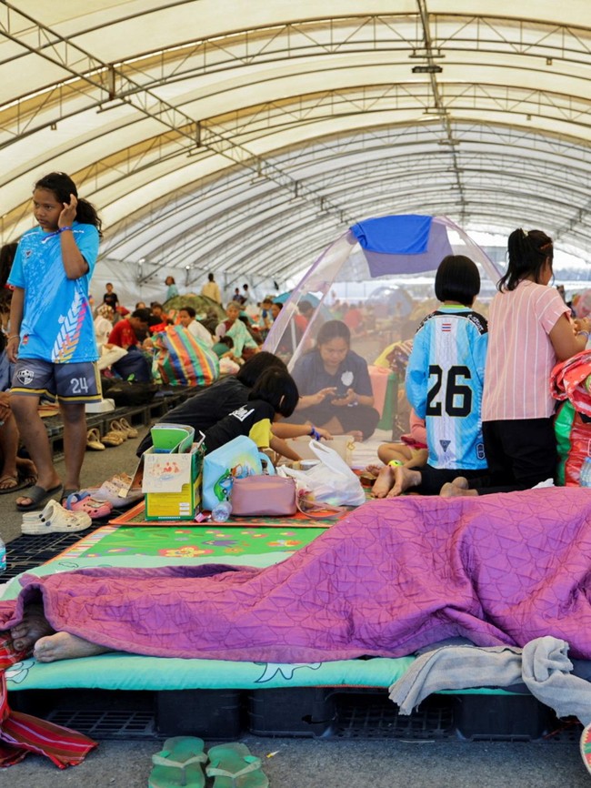 Konflik Thailand-Kamboja Memanas, Warga Buriram Mengungsi ke Tempat Penampungan