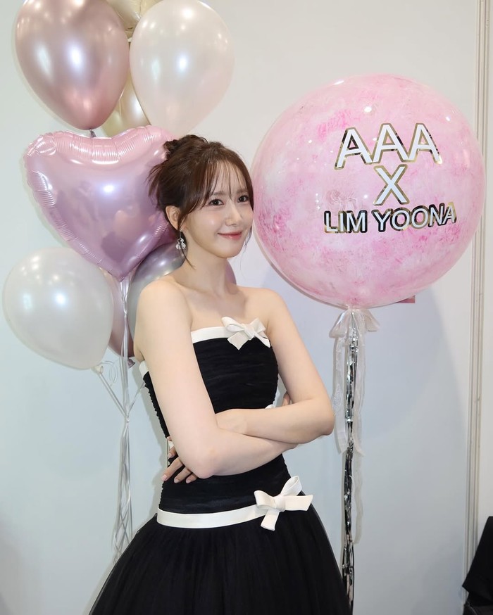 Penampilan Lim Yoona saat menghadiri 2025 Asia Artist Awards.