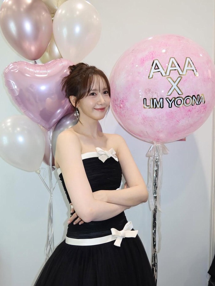 Penampilan Lim Yoona saat menghadiri 2025 Asia Artist Awards.