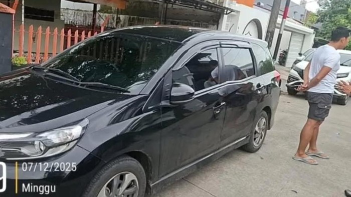 Heboh Anggota Polres Barru Pakai Mobil Kredit Macet di Makassar