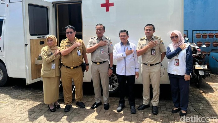 TransJ Sumbang Mobil Rontgen Paru ke Puskesmas di Jaktim, Cegah Penyebaran TBC