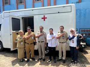 TransJ Sumbang Mobil Rontgen Paru ke Puskesmas di Jaktim, Cegah Penyebaran TBC