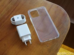 Unboxing Oppo A6x: HP Rp 1 Jutaan Punya Baterai Besar & Layar 120Hz