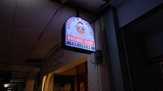 Pasar Tunjungan Rekomendasi kuliner dan tempat nongkrong di Pasar Tunjungan