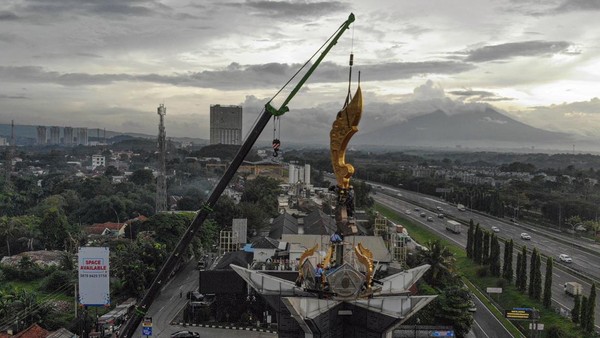 Kujang Raksasa Hiasi Tugu Pancakarsa, Bogor Hadirkan Ikon Baru Pelestarian Budaya Sunda