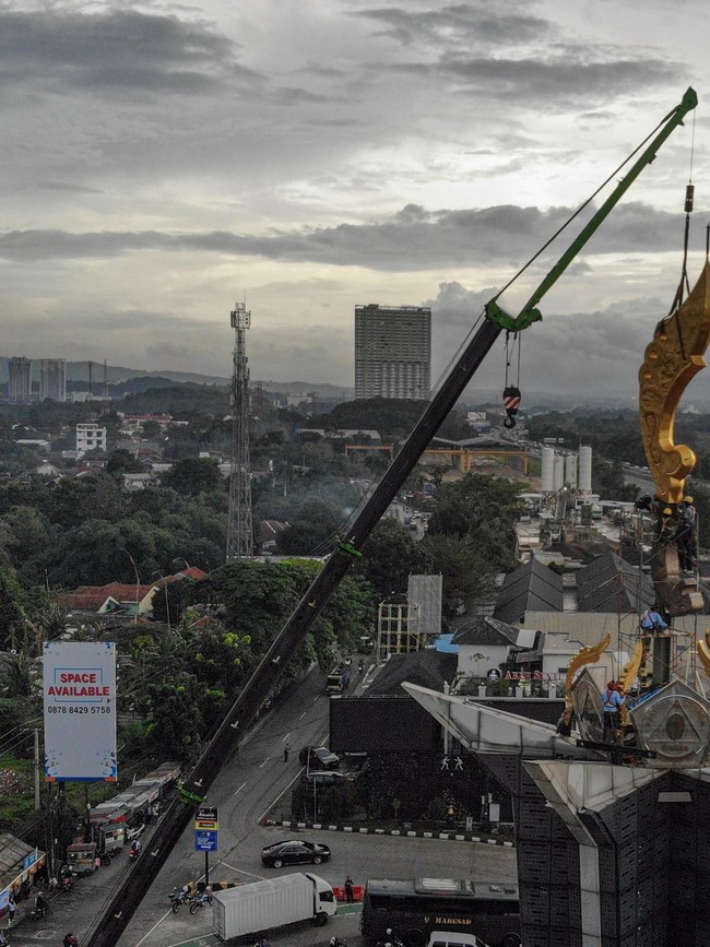 Kujang Raksasa Hiasi Tugu Pancakarsa, Bogor Hadirkan Ikon Baru Pelestarian Budaya Sunda