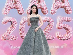 Adu Gaya Artis Wanita di Asia Artist Awards 2025, IU Borong Enam Piala