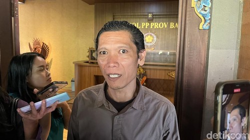 Pengelola Gong Jatiluwih, Agus Pramuji Wardhana, saat ditemui di Kantor Satpol PP Bali, Denpasar (8/12/2025). (Foto: Rizki Setyo/detikBali)