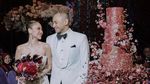 Spesial! 8 Pasangan Seleb Indonesia Ini Hadirkan Wedding Cake Unik