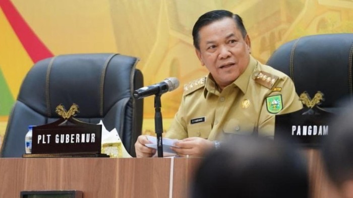 Plt Gubernur Imbau Bupati/Wali Kota di Riau Siaga Bencana