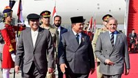 Tiba di Pakistan, Prabowo Disambut Presiden Ali Zardar dan PM Sharif