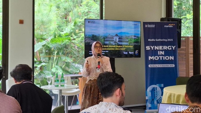 Bank Mandiri Salurkan Kredit Rp 24 Miliar buat Debitur MBG di Jabar