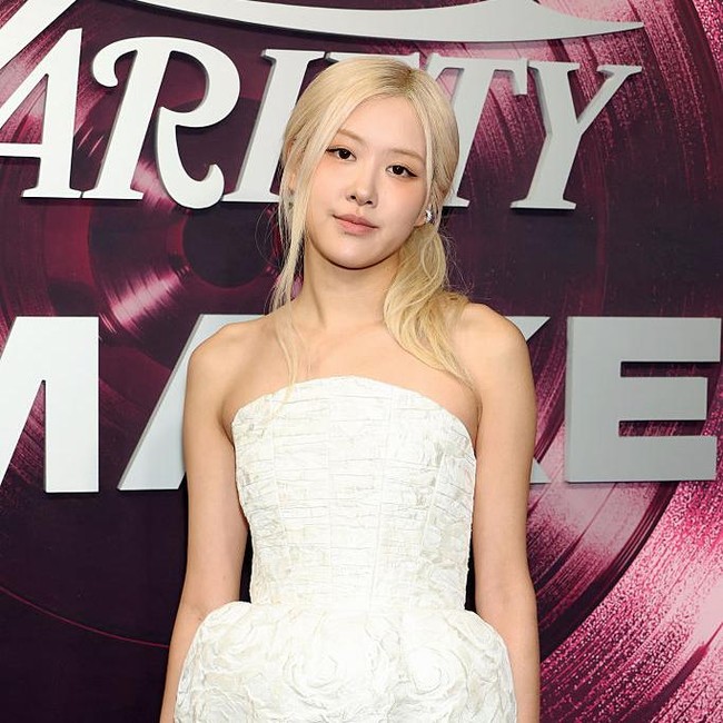 Rose BLACKPINK Si Number One Girl Tercantik di Planet Bumi