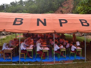 Video Mendikdasmen: 2.900 Sekolah Rusak Akibat Bencana di Sumatera