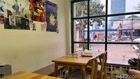 Lokasi resto ini memang agak nyempil di Jalan Perintis No 16, Jakarta Selatan. Tapi semua rasa makanannya enak, cocok buat makan santai yang mengenyangkan. Foto: detikcom/Riska Fitria