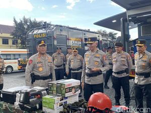 Wakapolri Cek 638 Personel hingga Kendaraan SAR untuk Dikirim ke Sumatera