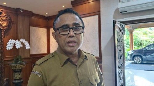 Wali Kota Denpasar I Gusti Ngurah Jaya Negara saat dijumpai di kantornya pada Senin (8/12/2025). (Ni Made Lastri Karsiani Putri-detikBali)