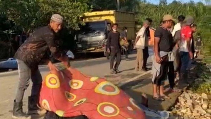 Mobil Bantuan Air Bersih ke Aceh Timur Alami Kecelakaan, 2 Relawan Tewas