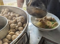 Ancaman Garam dan Lemak di Balik Segarnya Kuah Bakso dan Sop Kambing