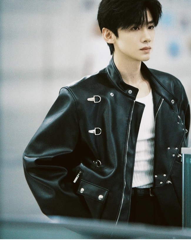 Nama Bai Jingting kembali naik popularitas berkat drama 2025 yang mendapat rating bagus. Peran Bai Jingting sebagai Sang Yan di The First Frost menarik perhatian global, dan mendapat pujian karena kematangan aktingnya. Foto: Dok. Instagram, Weibo