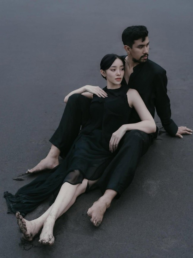 Gak Mewah, Ini Momen Amanda Zahra Prewedding dengan Adli di Pantai Tabanan