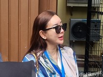 Aura Kasih Tak Dinafkahi Eks Suami: Saya Gak Minta dan Gak Pertanyakan