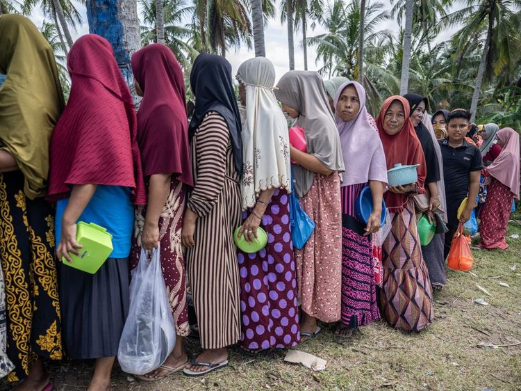 Banjir Aceh Makin Parah, Ribuan Pengungsi Antre Makanan di Kuala Cangkoy
