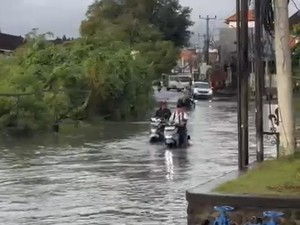Jalan Kunti II Seminyak Banjir, Dipicu Tukad Mati Meluap