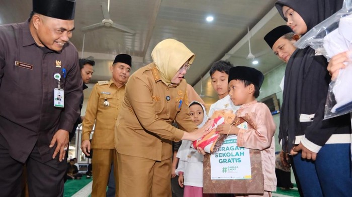 Seluruh Anak Yatim Dhuafa di Siak Dapat Santunan Bulanan-Seragam Gratis