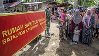 Keberadaan rumah sakit lapangan menjadi krusial mengingat sejumlah fasilitas kesehatan di kawasan terdampak mengalami keterbatasan peralatan dan akses. ANTARA FOTO/Bayu Pratama S
