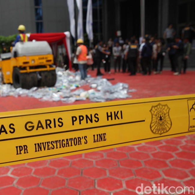 Tumpas Barang Palsu! Kemenkum Musnahkan Ribuan Produk Senilai Rp 3 Miliar