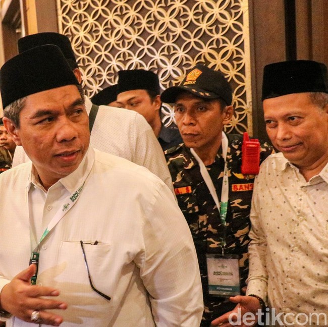 Empat Tugas Besar Menanti KH Zulfa Mustofa di PBNU
