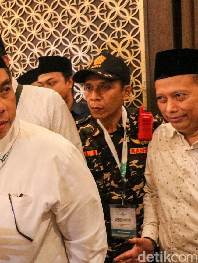 Empat Tugas Besar Menanti KH Zulfa Mustofa di PBNU