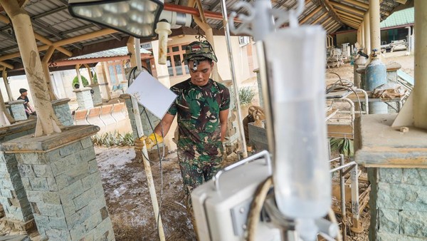 Fasilitas Medis Hancur, RSUD Aceh Tamiang Luluh Lantak Dihantam Banjir