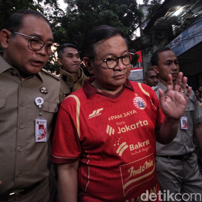 Gubernur Pramono Cek Gedung Terra Drone Jakpus yang Terbakar