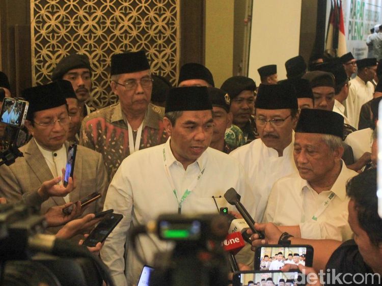 KH Zulfa Mustofa Resmi Jadi Pj Ketum PBNU