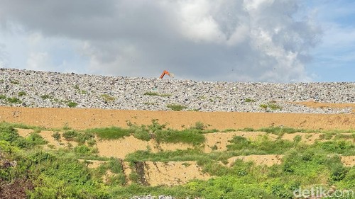 Kondisi terkini TPA Suwung di Denpasar, Selasa (9/12/2025).