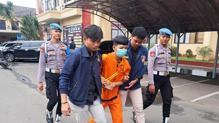 Penumpang Bunuh Sopir Taksi Online di Serang Lalu Bawa Kabur Mobilnya