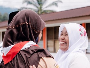 Lawan Stigma Warga, Ibu di Sumbar Mantap Masukkan Anak ke Sekolah Rakyat