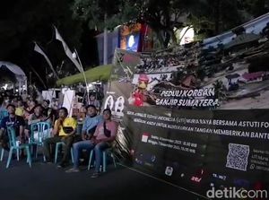 Guyub Warga Pati Dukung Timnas Sambil Donasi untuk Sumatera