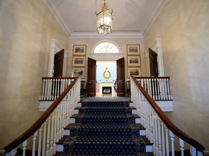 Penampakan dalam Gracie Mansion