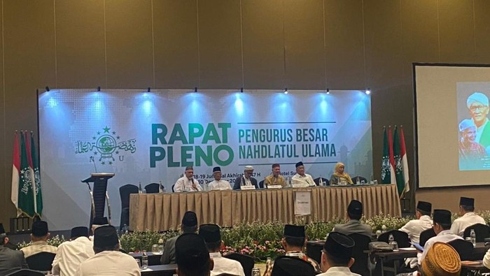 Gus Ipul hingga Khofifah Hadir di Rapat Pleno PBNU Malam Ini