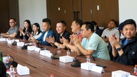 Otorita IKN menyambut baik ketertarikan para delegasi terhadap peluang investasi di IKN. Pertemuan ini diharapkan memperkuat hubungan kerja sama sekaligus membuka potensi kolaborasi strategis dalam pembangunan IKN sebagai pusat pemerintahan yang modern, hijau, dan berkelanjutan. Dok. Otorita IKN