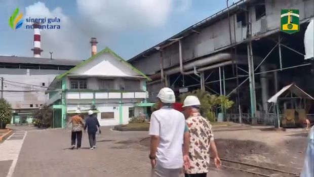 PG Ngadirejo Pabrik gula Ngadirejo di Kediri