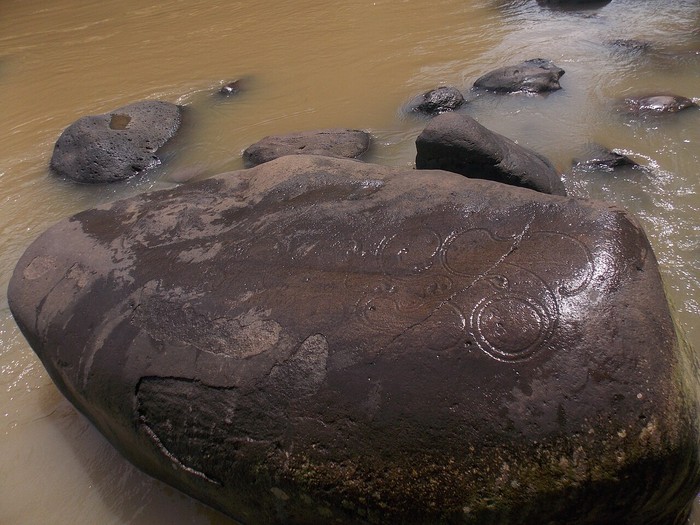 Antisipasi Banjir-Erosi, Prasasti Ini Dipindahkan