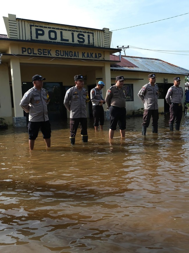 Rob Rendam Kantor Polisi, Polsek Sungai Kakap Tetap Siaga Layani Warga