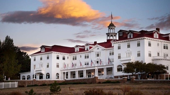 Kisah Mistis Hotel Paling Angker di AS yang Sering Muncul Penampakan!