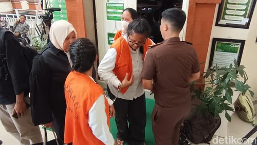 Tiga terdakwa pembunuhan Palguna divonis 10 tahun penjara oleh majelis hakim PN Denpasar, Selasa (9/12/2025).