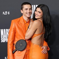 Kylie Jenner dan Timothee Chalamet Tepis Rumor Putus, Mesra di Red Carpet