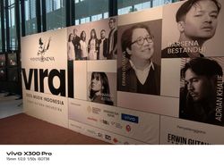 Aksi Orkestra Erwin Gutawa yang Ekspresif dalam Jepretan Vivo X300 Pro